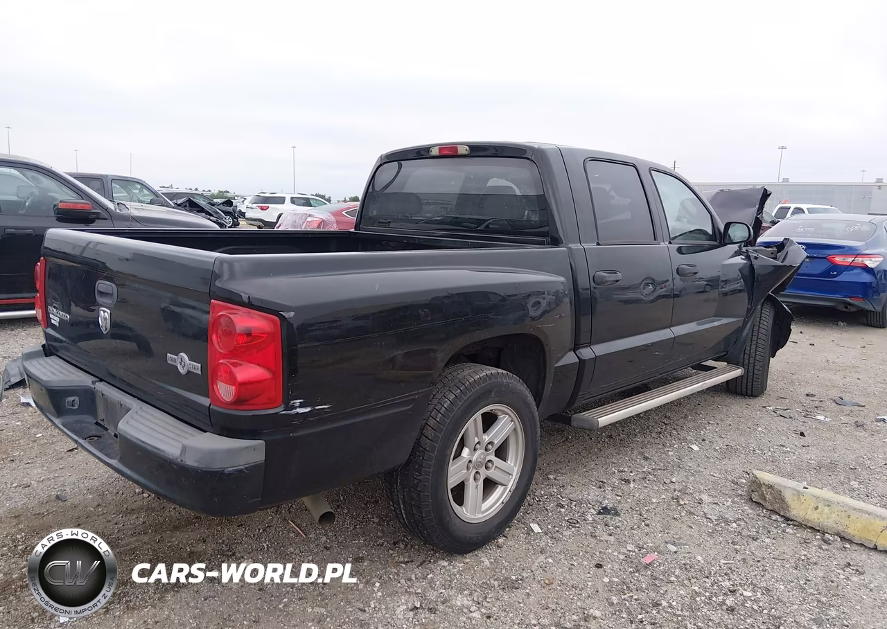 2008 Dodge Dakota Sxt-Bighorn-Lonestar VIN:1D7HE38K88S631211 - 4