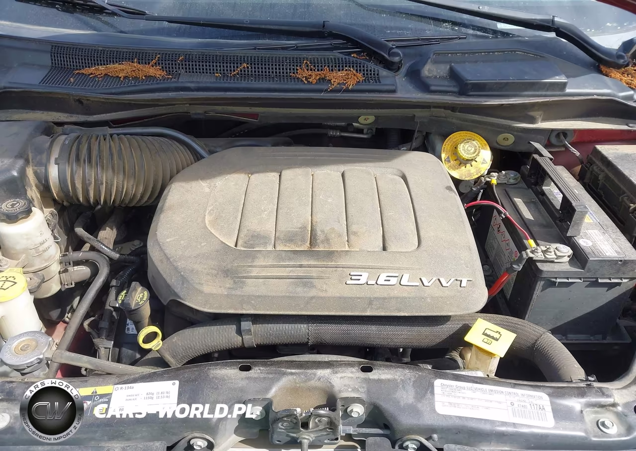 2015 Chrysler Town & Country Touring-L VIN:2C4RC1CG0FR546261 - 10