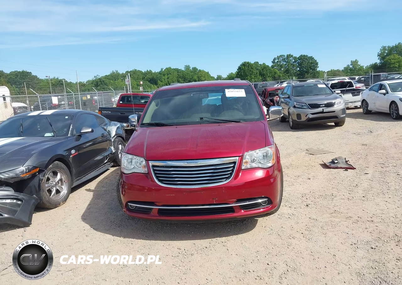 2015 Chrysler Town & Country Touring-L VIN:2C4RC1CG0FR546261 - 12
