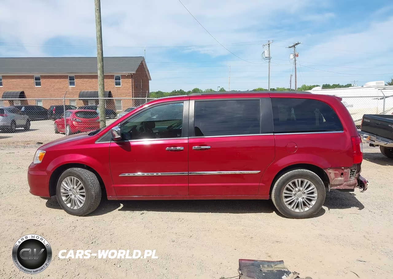 2015 Chrysler Town & Country Touring-L VIN:2C4RC1CG0FR546261 - 14
