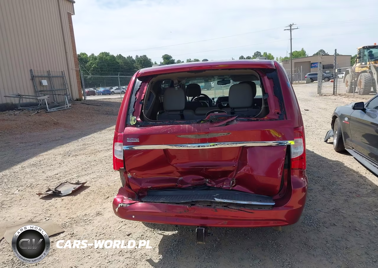 2015 Chrysler Town & Country Touring-L VIN:2C4RC1CG0FR546261 - 16