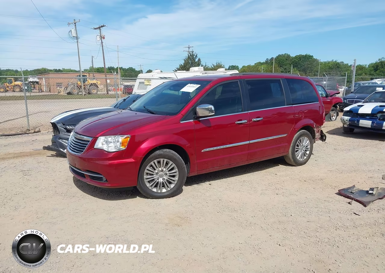 2015 Chrysler Town & Country Touring-L VIN:2C4RC1CG0FR546261 - 2