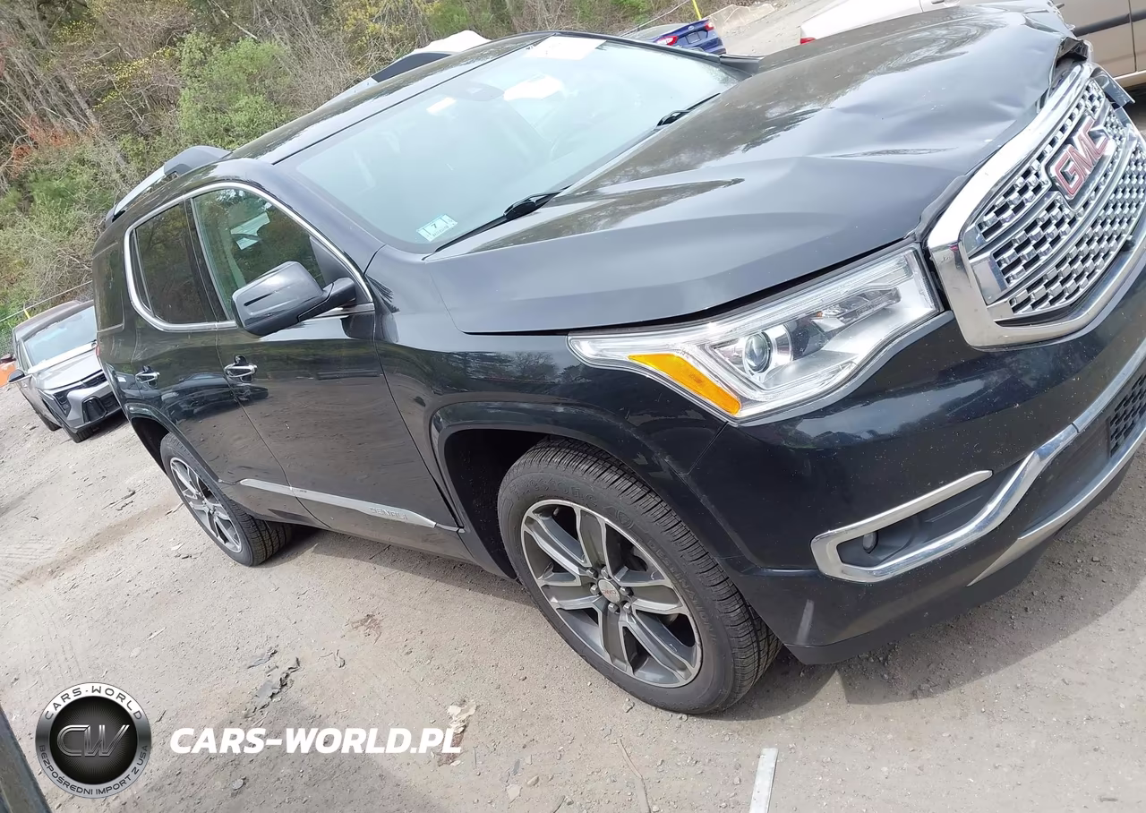 2017 GMC Acadia Denali – zdjęcie 1 z 16