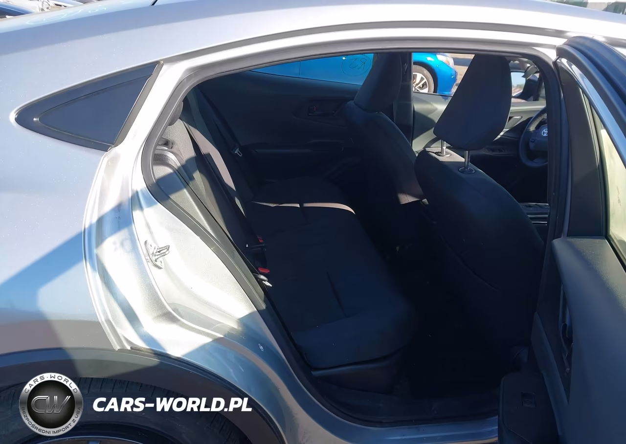 2023 Toyota Prius Le VIN:JTDACAAU9P3004527 - 8