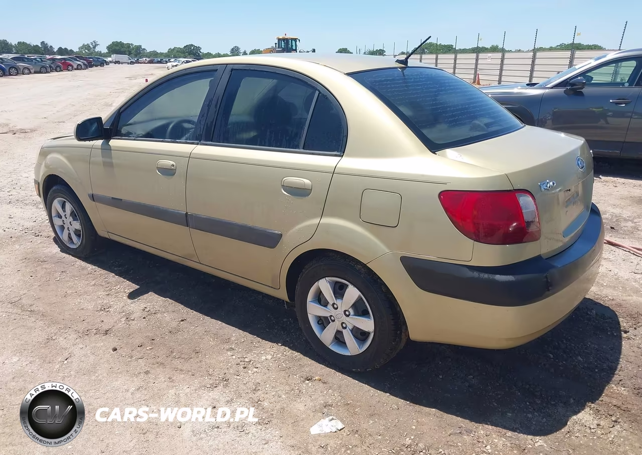 2008 Kia Rio Lx VIN:KNADE123386383342 - 3