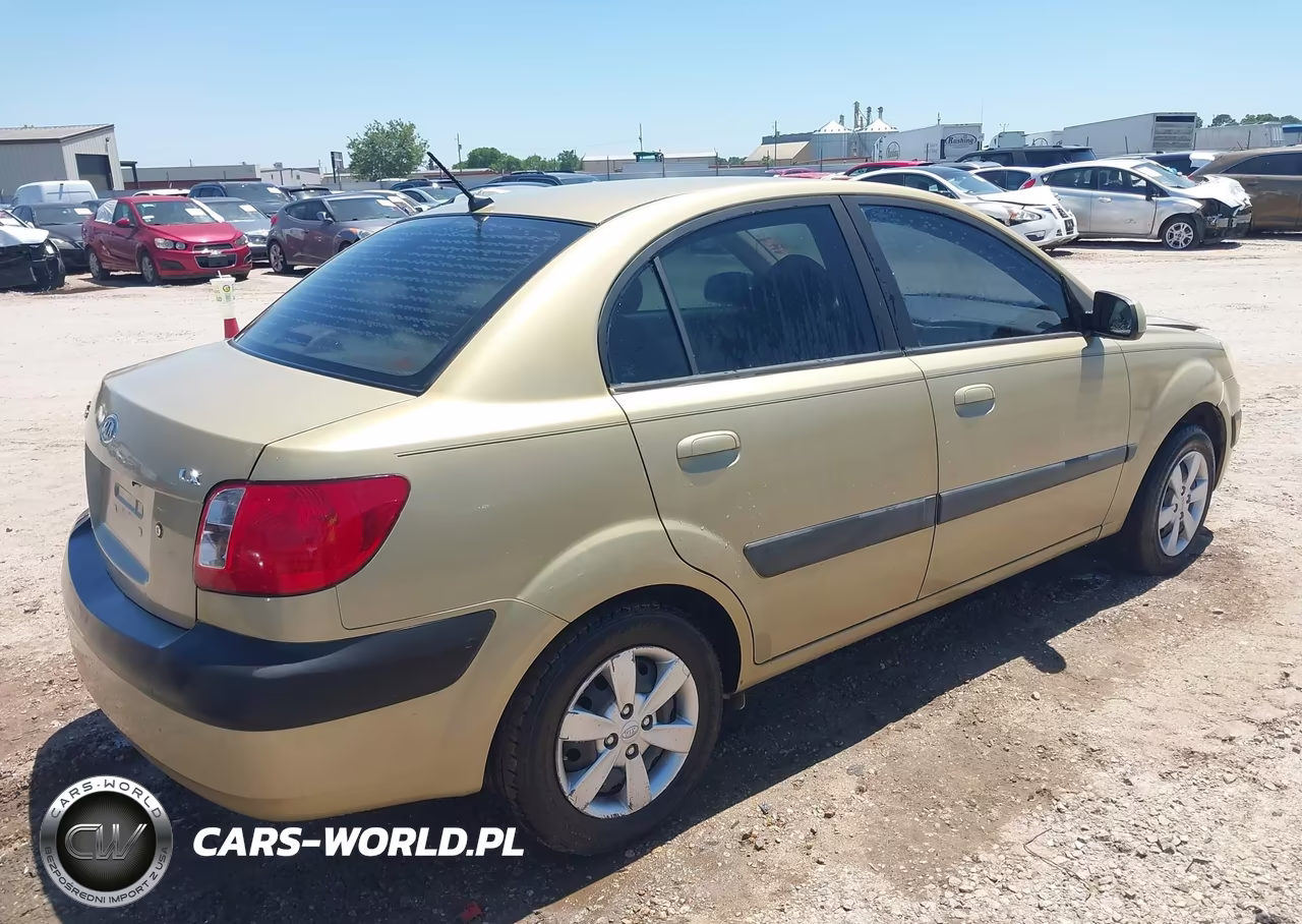 2008 Kia Rio Lx VIN:KNADE123386383342 - 4