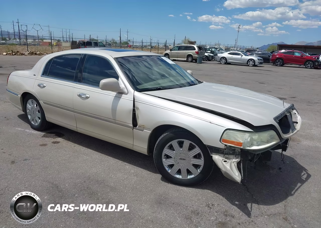 2003 Lincoln Town Car Cartier