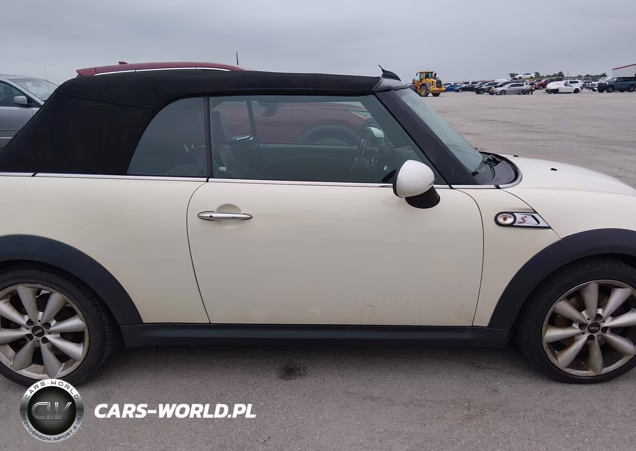 2015 Mini Convertible Cooper S VIN:WMWZP3C56FT708737 - 14
