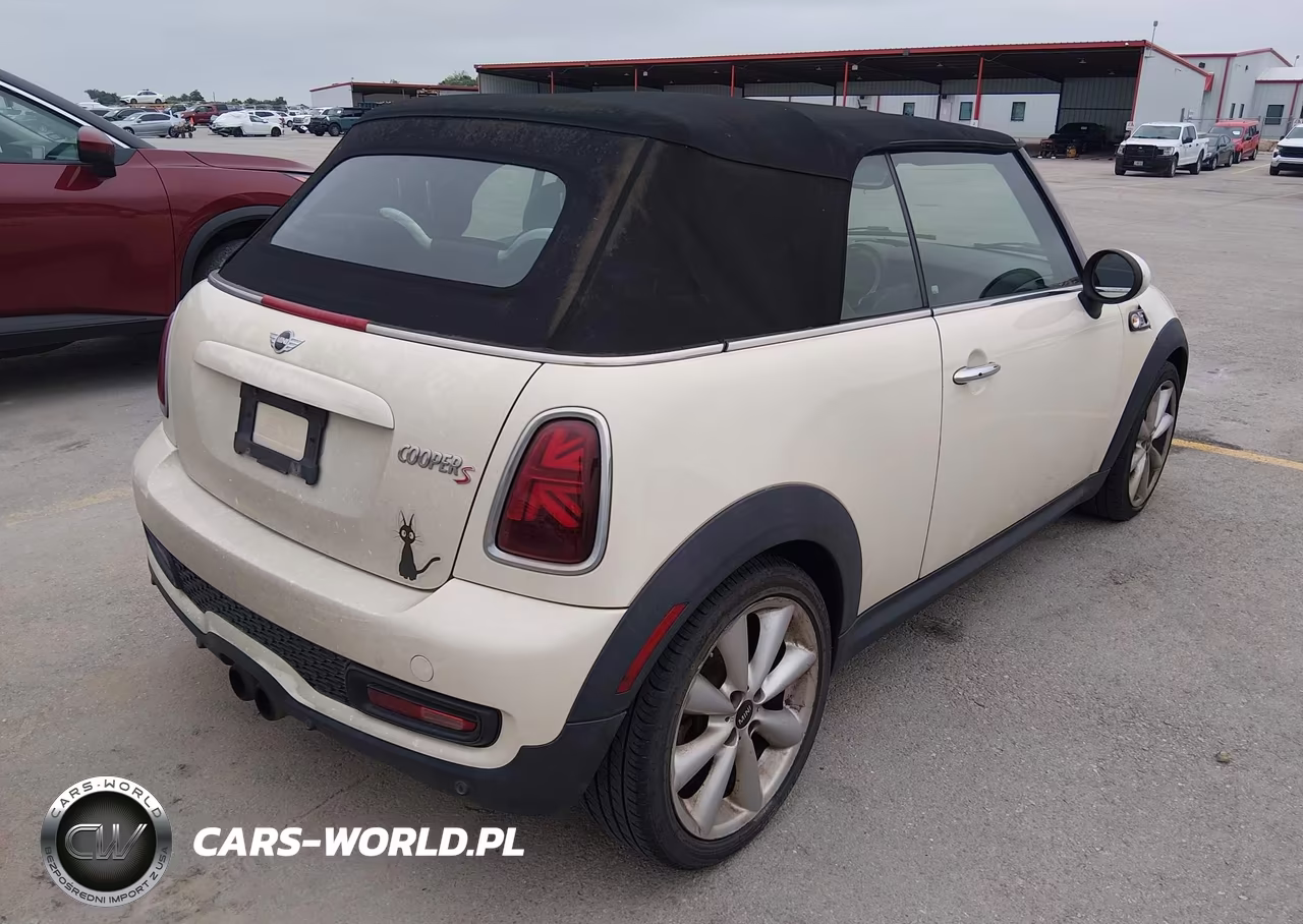 2015 Mini Convertible Cooper S VIN:WMWZP3C56FT708737 - 4