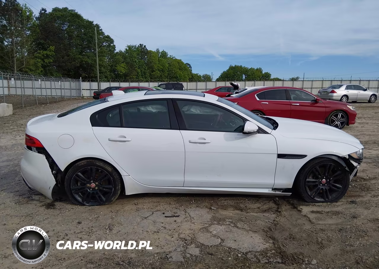 2018 Jaguar Xe 25T Prestige VIN:SAJAE4FX1JCP35444 - 14