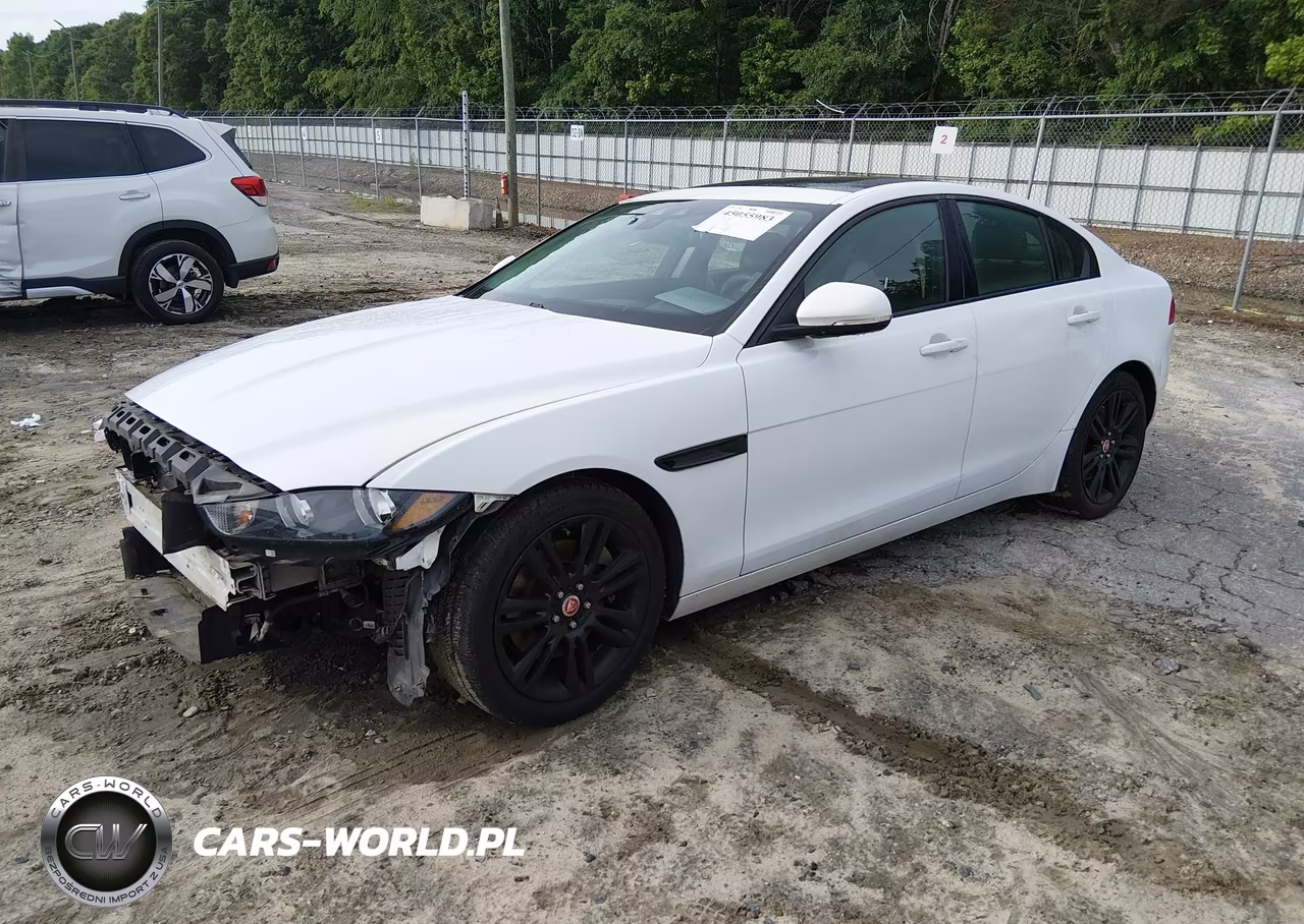 2018 Jaguar Xe 25T Prestige VIN:SAJAE4FX1JCP35444 - 2
