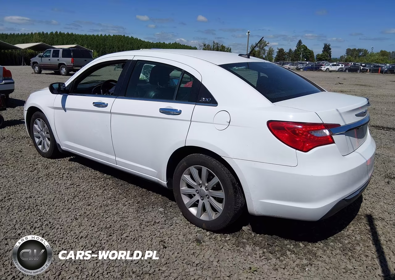 2013 Chrysler 200 Limited VIN:1C3CCBCG9DN720323 - 3