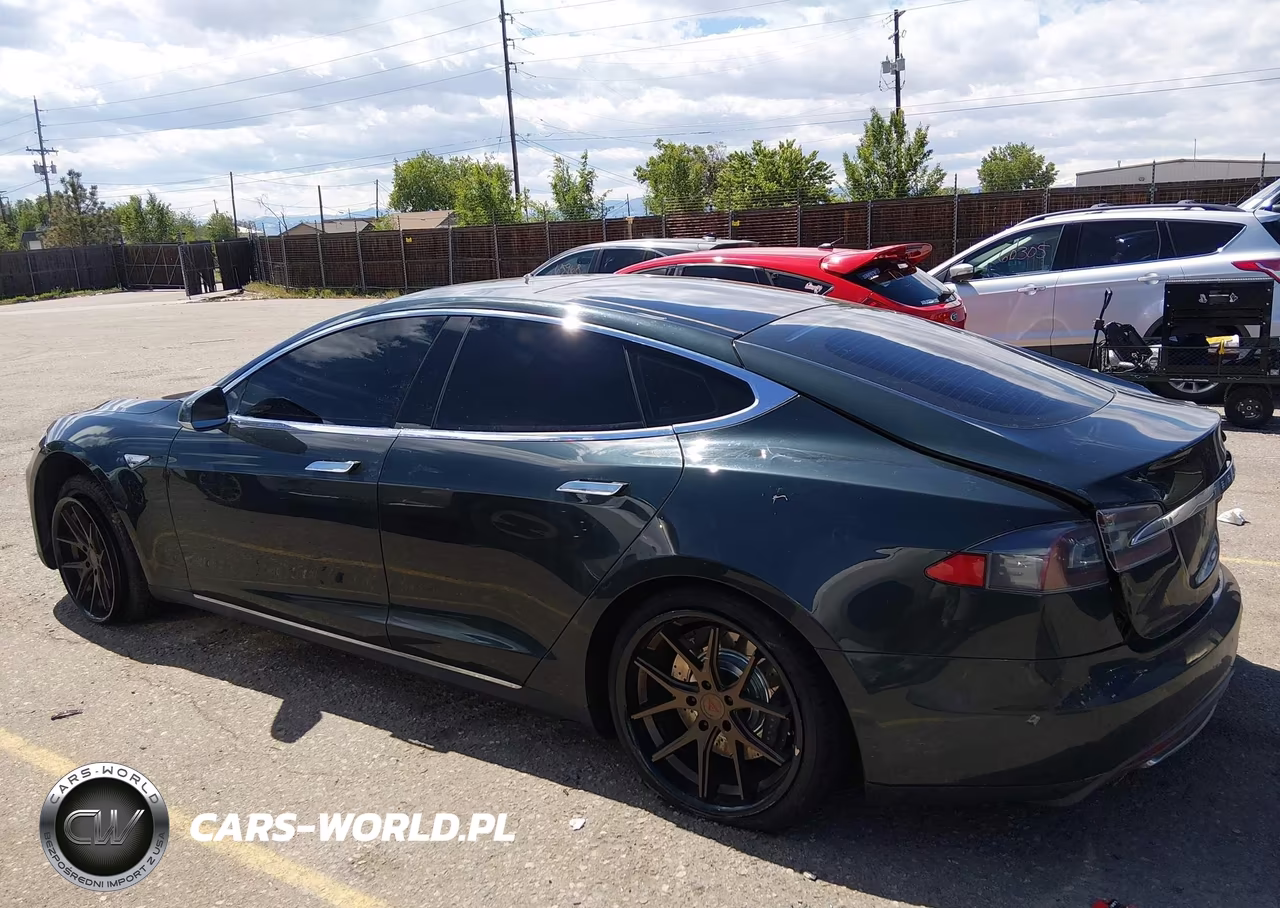 2013 Tesla Model S VIN:5YJSA1CN7DFP06019 - 15