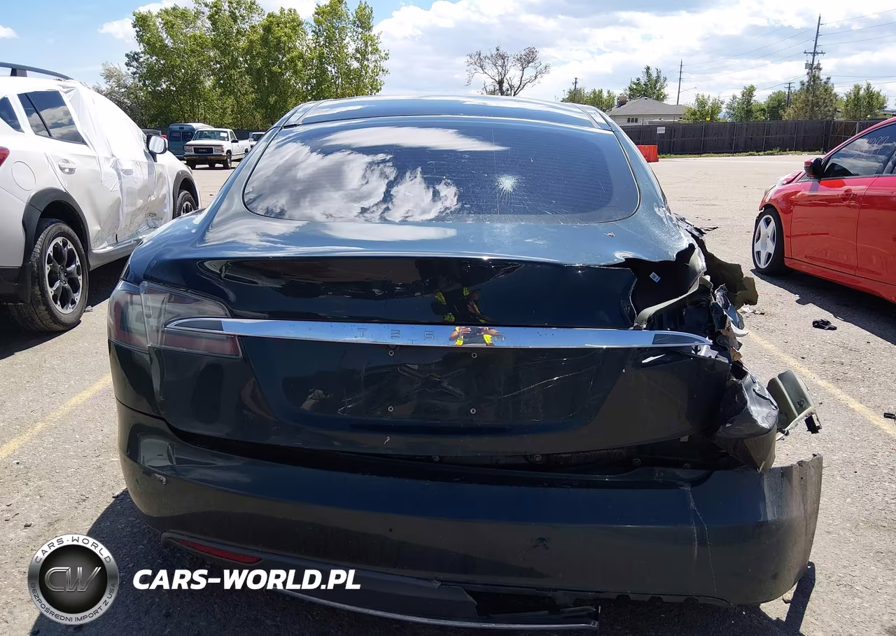 2013 Tesla Model S VIN:5YJSA1CN7DFP06019 - 17