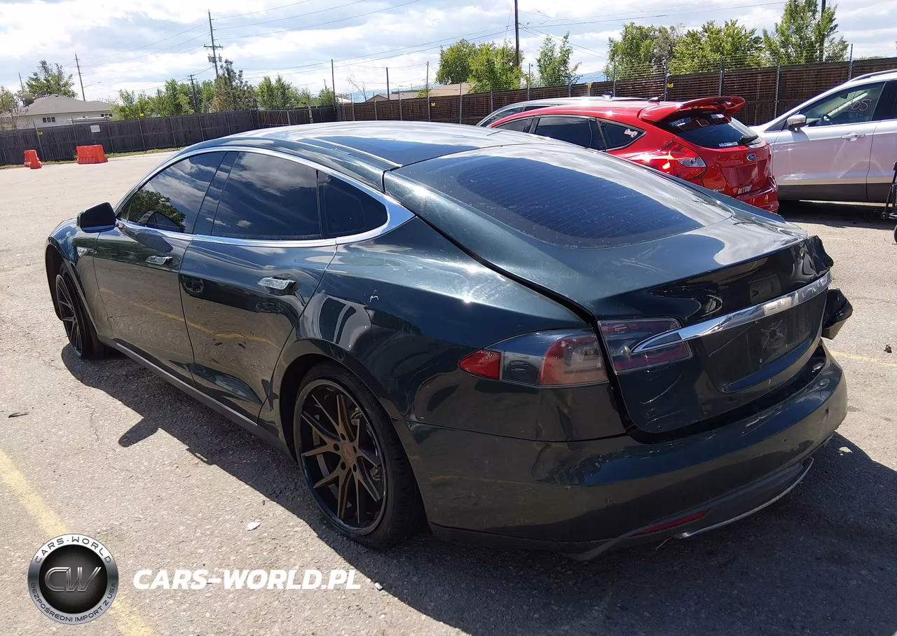 2013 Tesla Model S VIN:5YJSA1CN7DFP06019 - 3