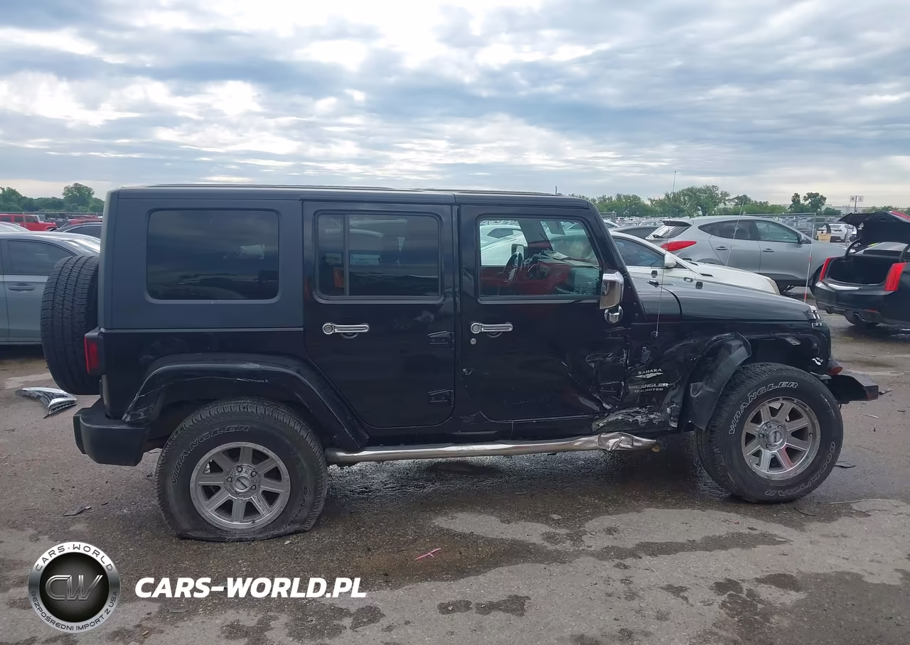 2007 Jeep Wrangler Unlimited Sahara VIN:1J4GA59167L178311 - 13