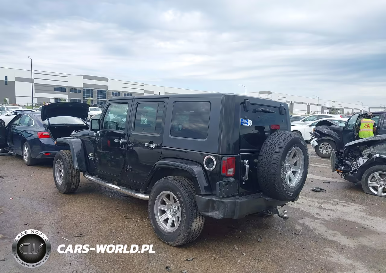 2007 Jeep Wrangler Unlimited Sahara VIN:1J4GA59167L178311 - 3