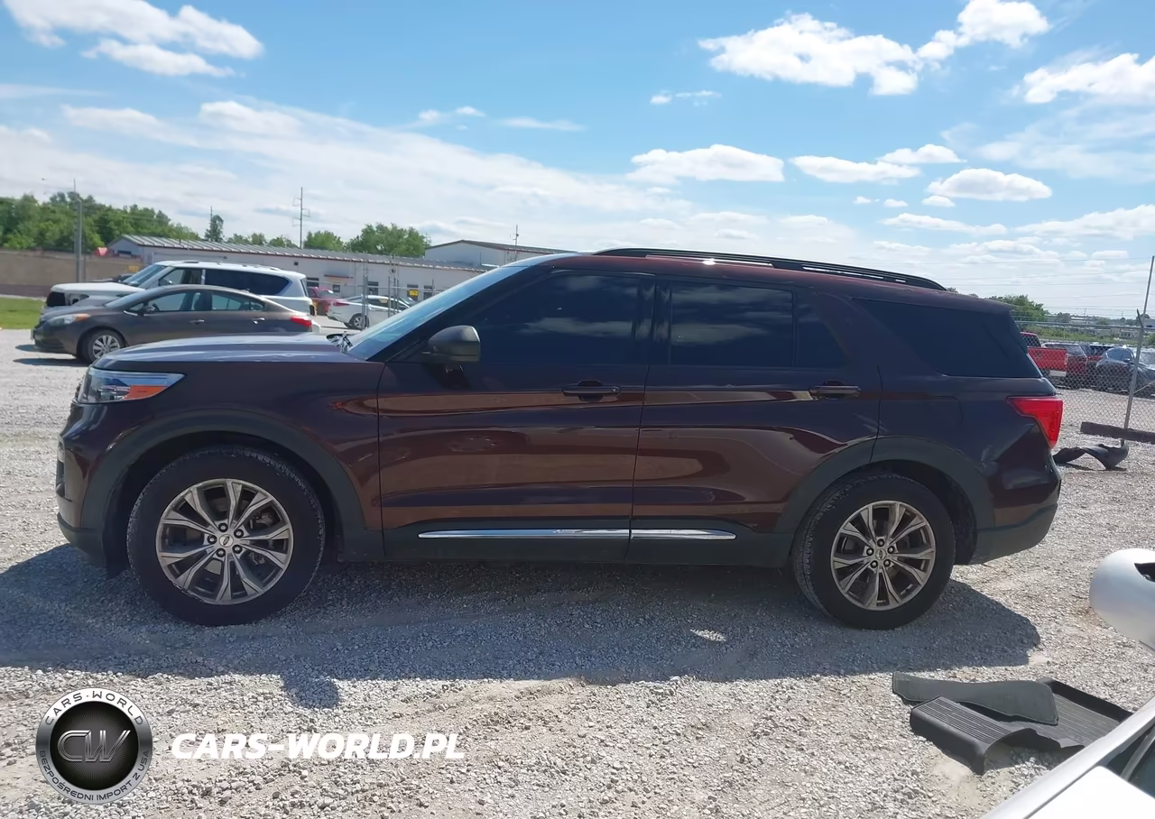 2020 Ford Explorer Xlt VIN:1FMSK8DH2LGB62740 - 14