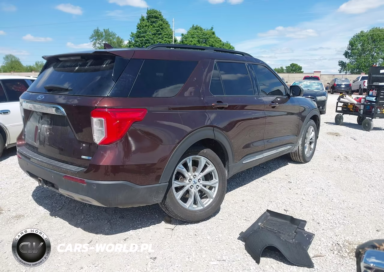 2020 Ford Explorer Xlt VIN:1FMSK8DH2LGB62740 - 4