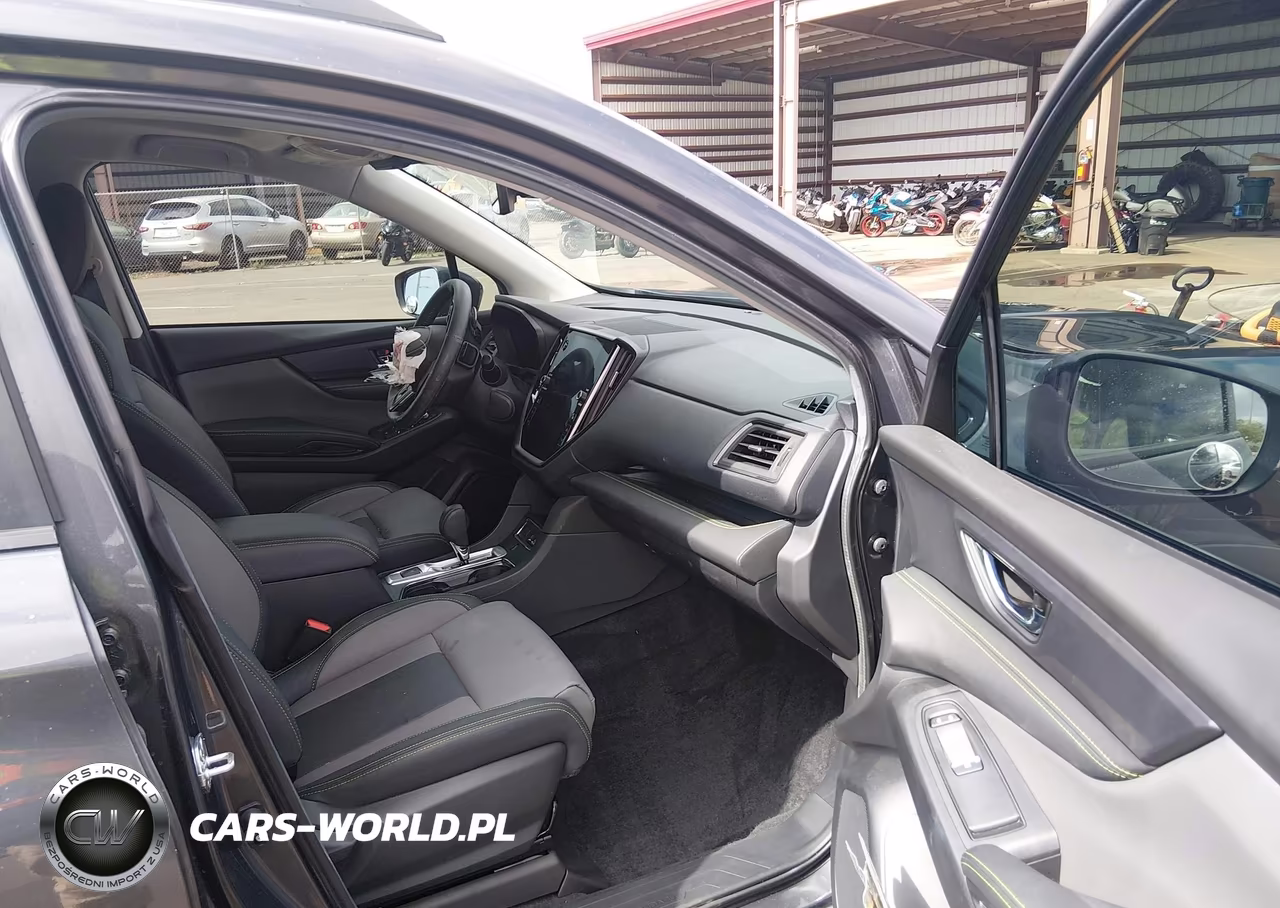 2024 Subaru Ascent Onyx Edition 7-Passenger VIN:4S4WMAHD1R3409174 - 5