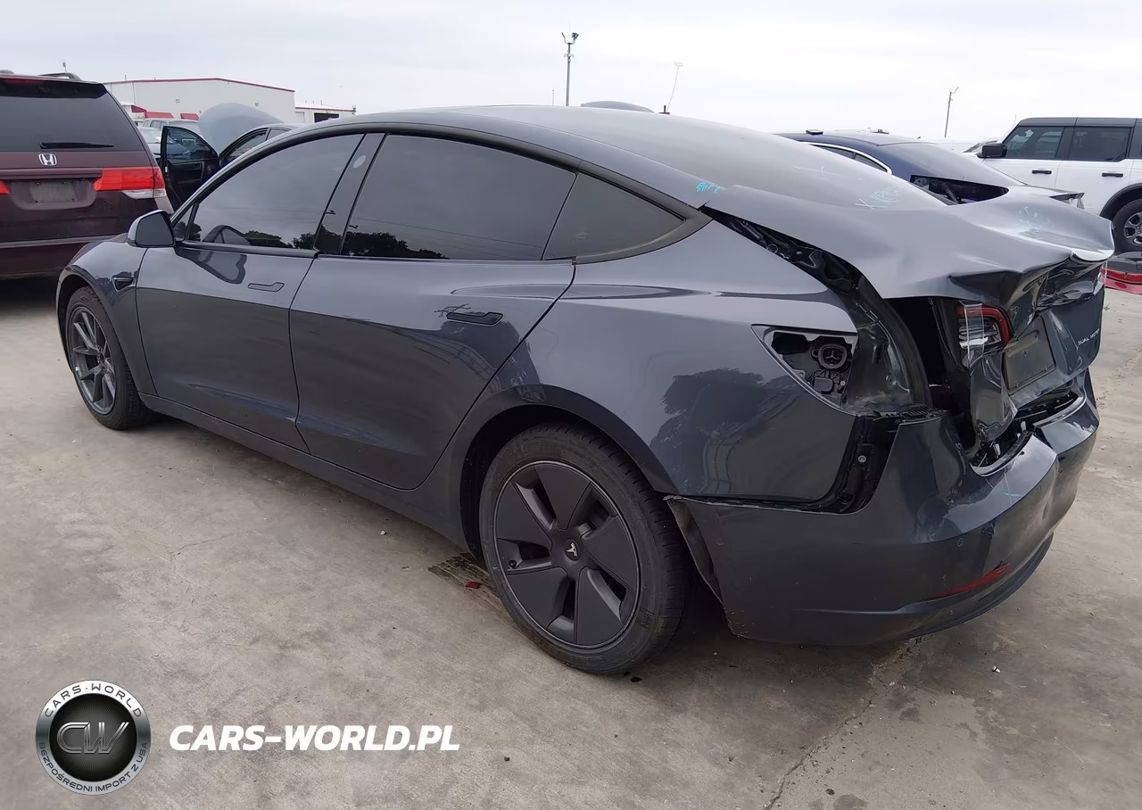 2022 Tesla Model 3 Long Range Dual Motor All-Wheel Drive VIN:5YJ3E1EB9NF253681 - 3