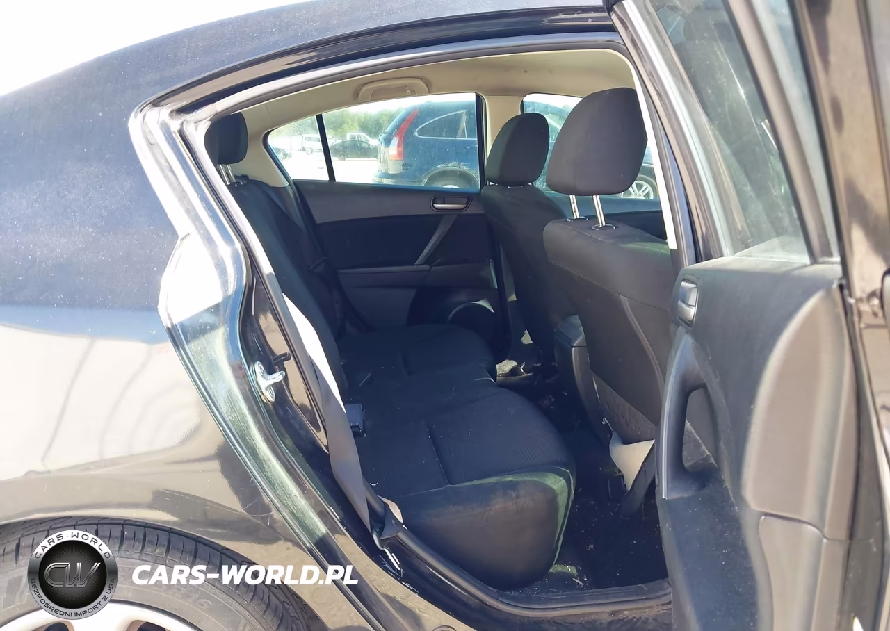 2012 Mazda Mazda3 I Sport VIN:JM1BL1UF1C1528486 - 8