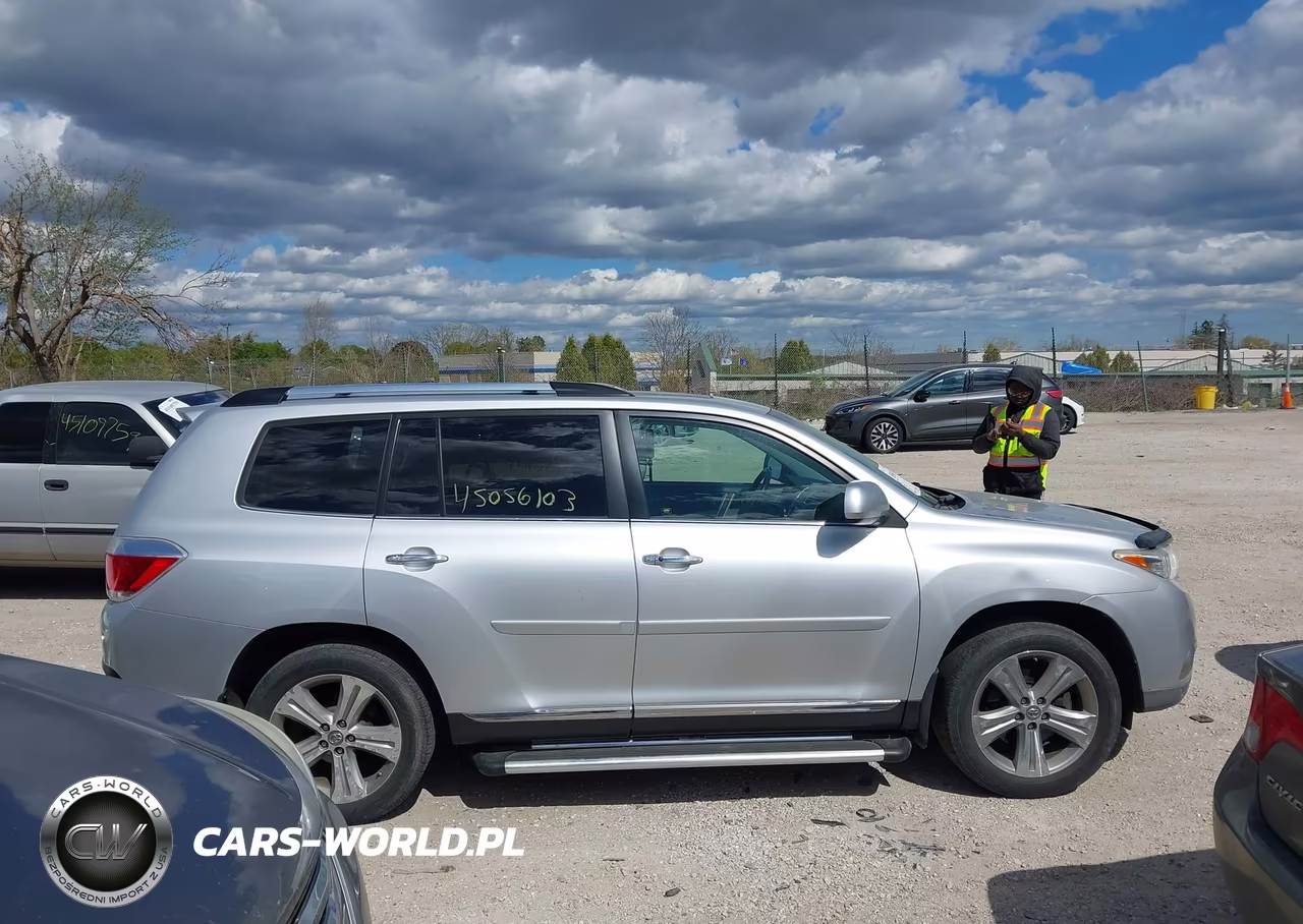 2013 Toyota Highlander Limited V6 VIN:5TDDK3EH8DS185610 - 13