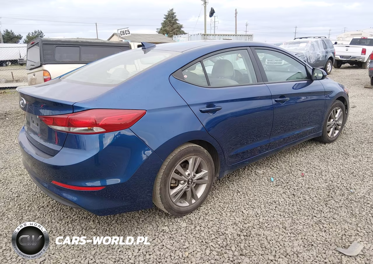 2018 Hyundai Elantra Value Edition VIN:5NPD84LFXJH393141 - 4