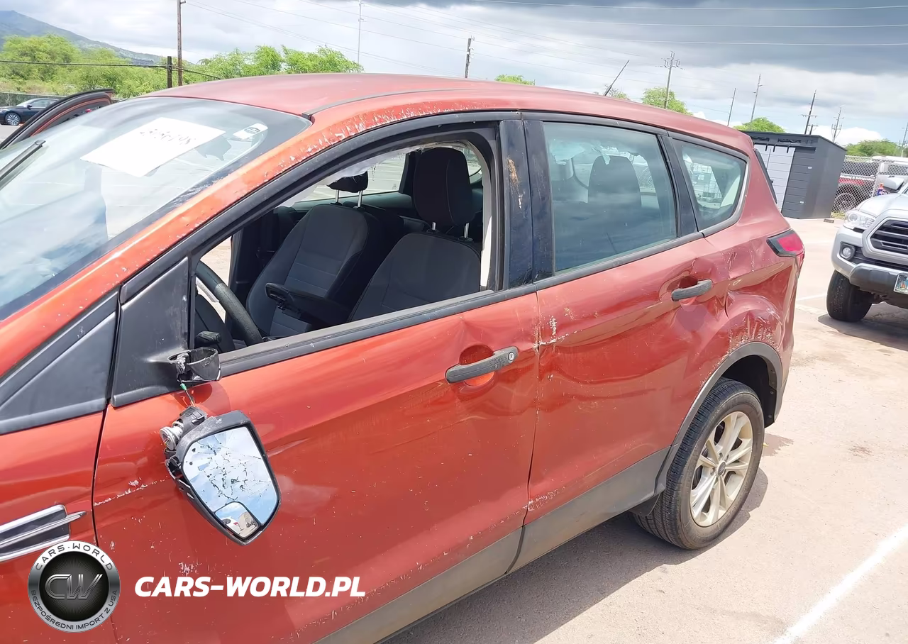 2019 Ford Escape S VIN:1FMCU0F75KUA42208 - 6