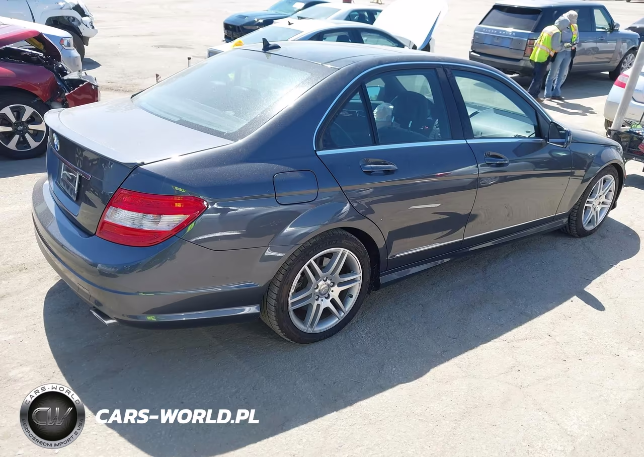 2010 Mercedes-Benz C 350 Sport VIN:WDDGF5GB0AR107537 - 4