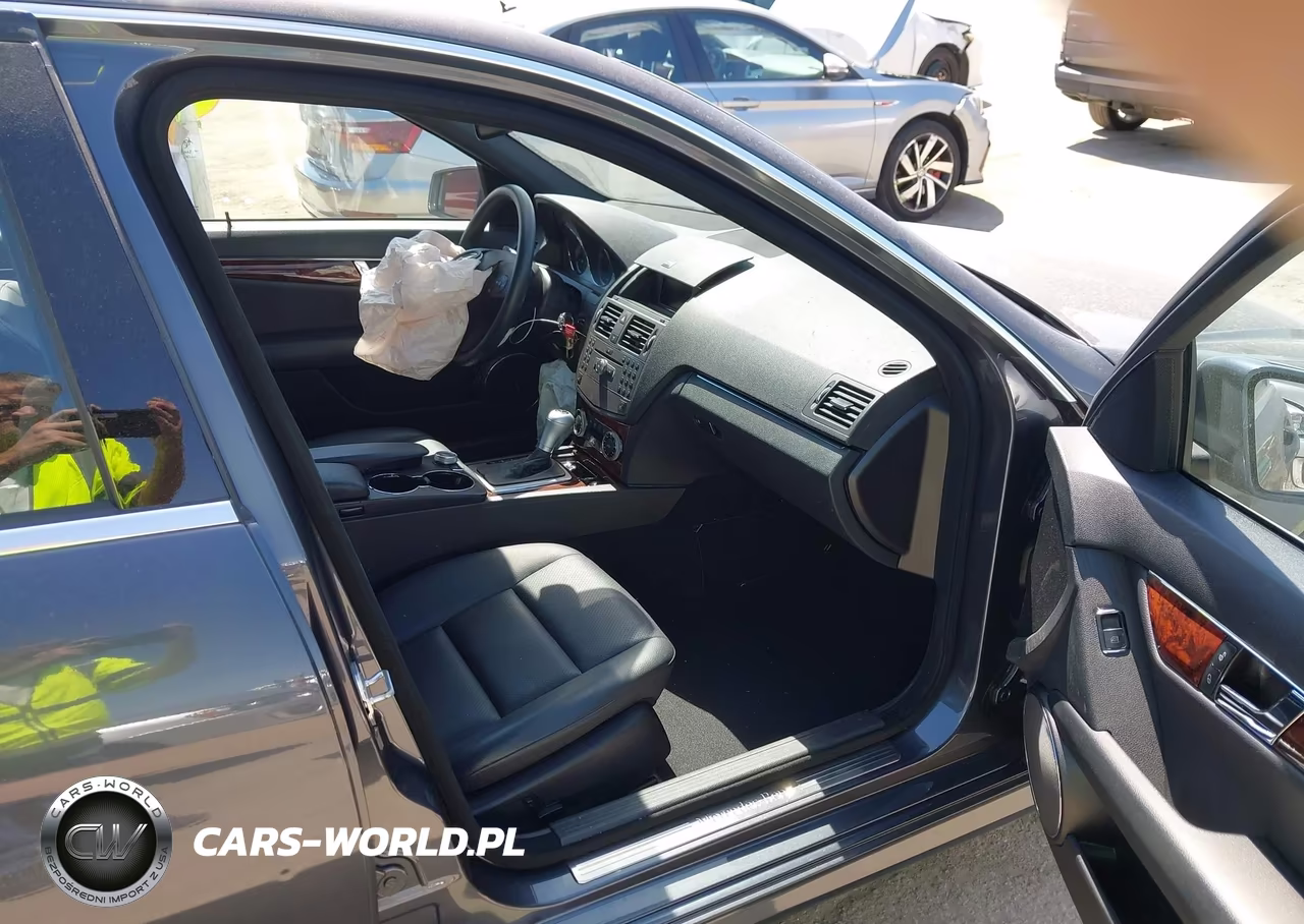 2010 Mercedes-Benz C 350 Sport VIN:WDDGF5GB0AR107537 - 5
