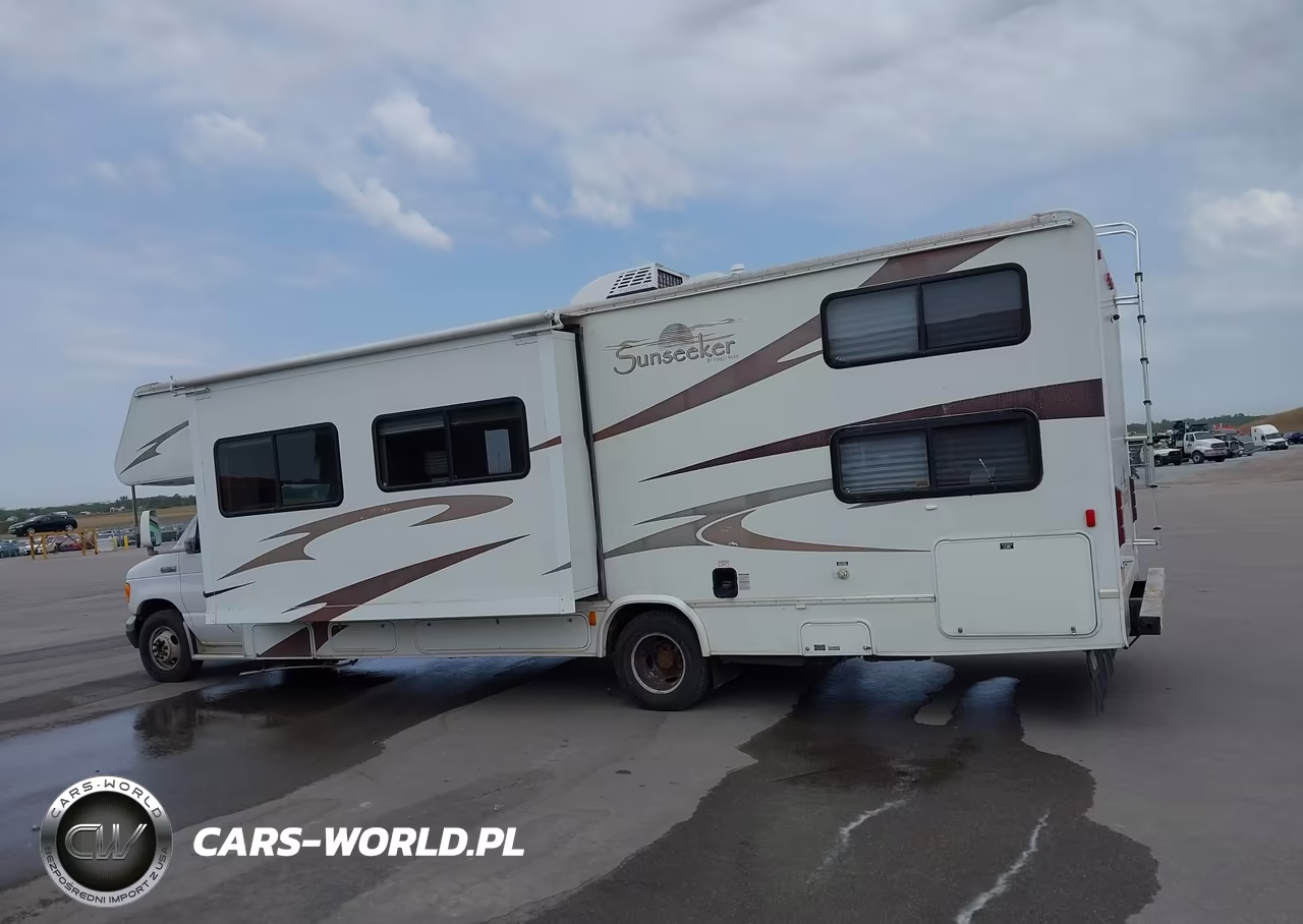 2007 Ford E-450 Cutaway VIN:1FDXE45S57DA82548 - 17