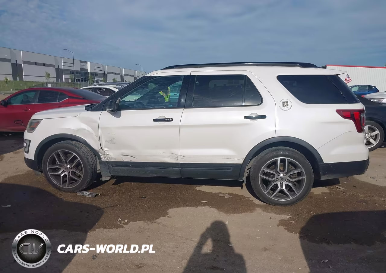 2016 Ford Explorer Sport VIN:1FM5K8GT9GGD27587 - 14