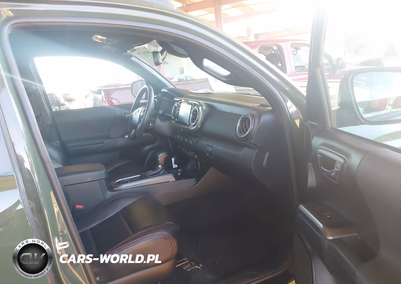 2021 Toyota Tacoma Trd Off-Road VIN:3TMCZ5AN1MM400338 - 5