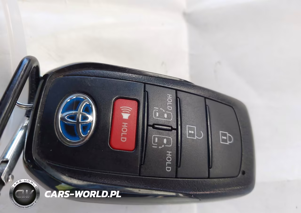 2022 Toyota Sienna Le VIN:5TDBSKFC0NS058968 - 11