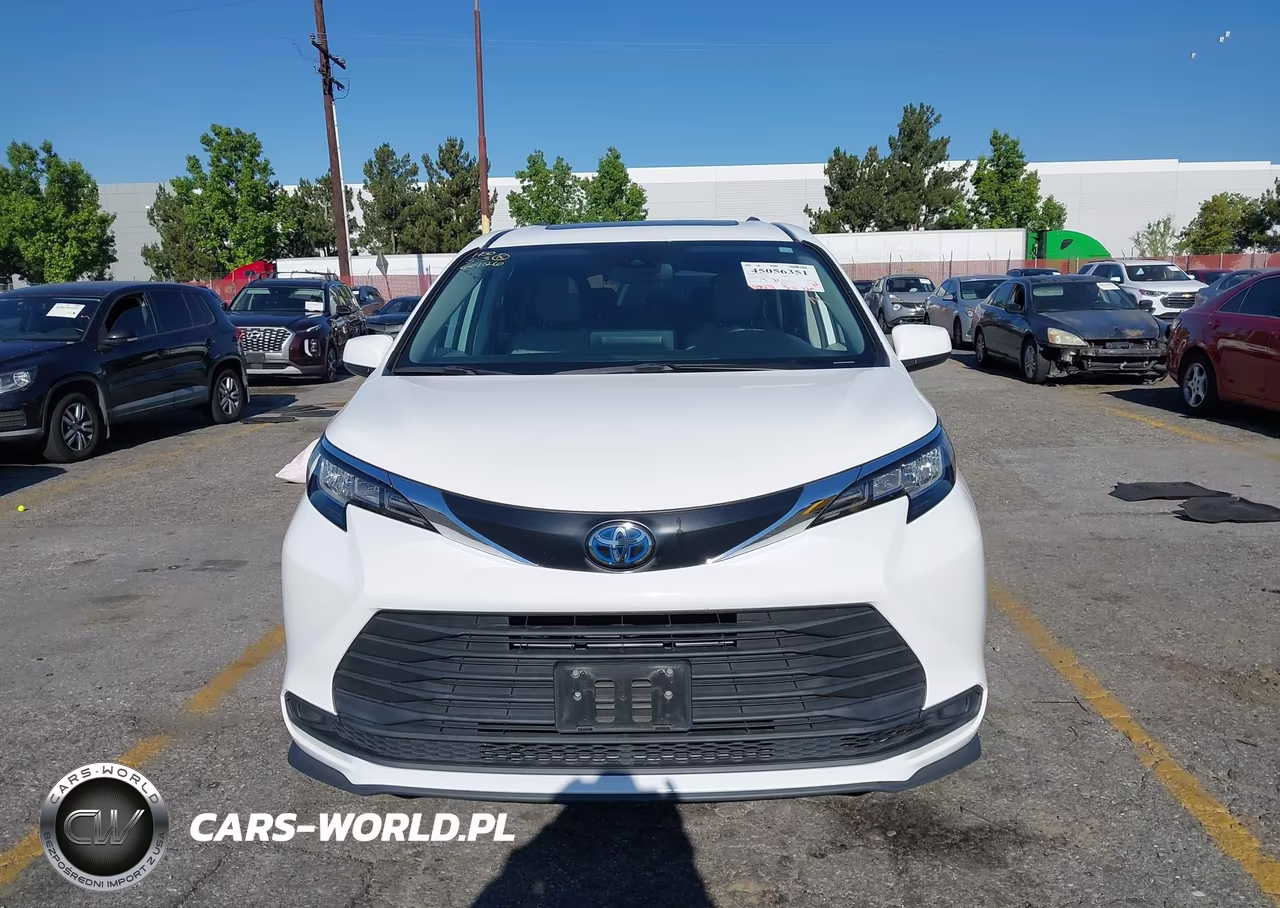 2022 Toyota Sienna Le VIN:5TDBSKFC0NS058968 - 13