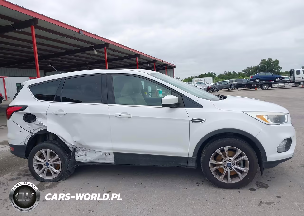 2019 Ford Escape Se VIN:1FMCU9GD7KUA81438 - 13