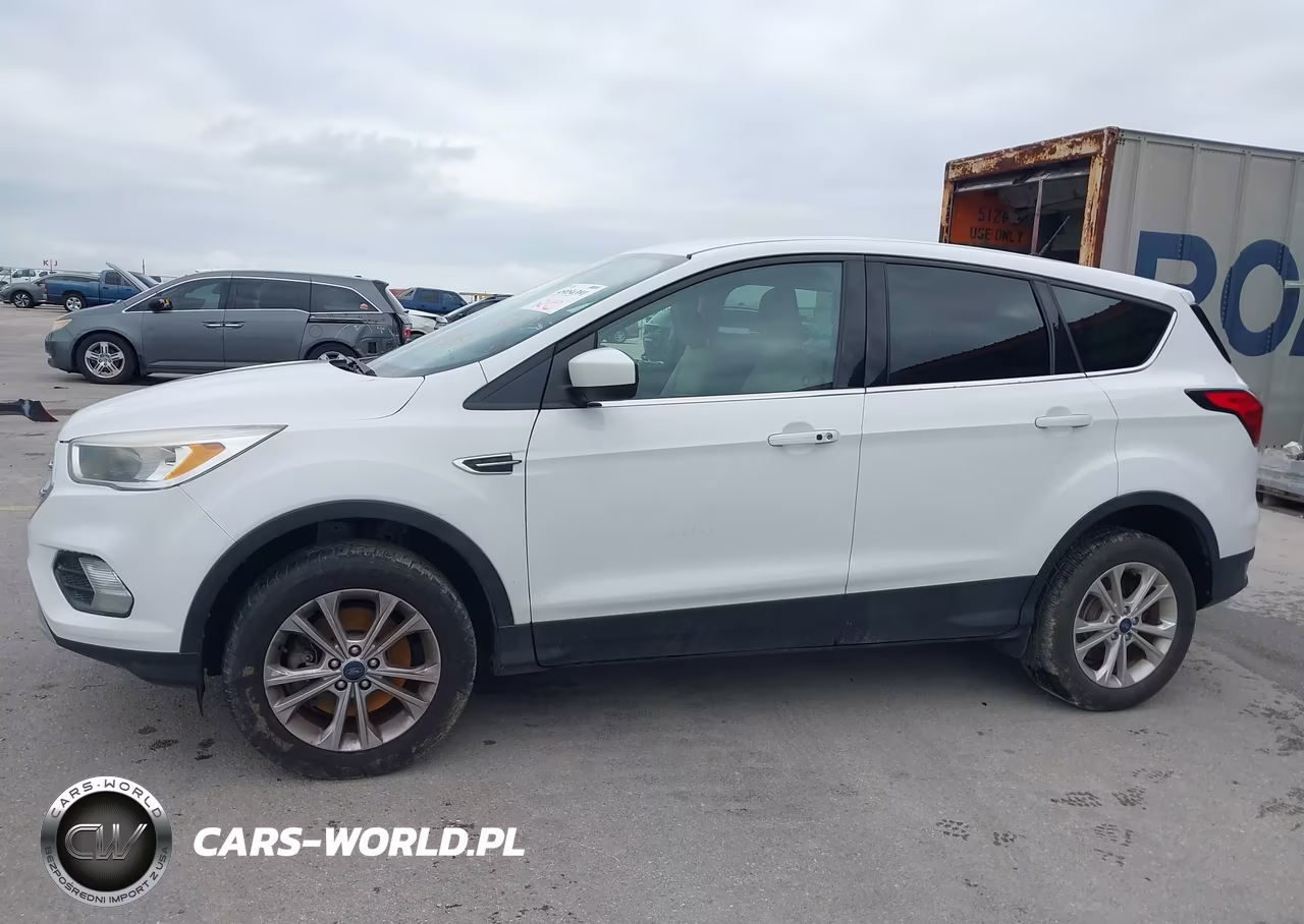 2019 Ford Escape Se VIN:1FMCU9GD7KUA81438 - 14