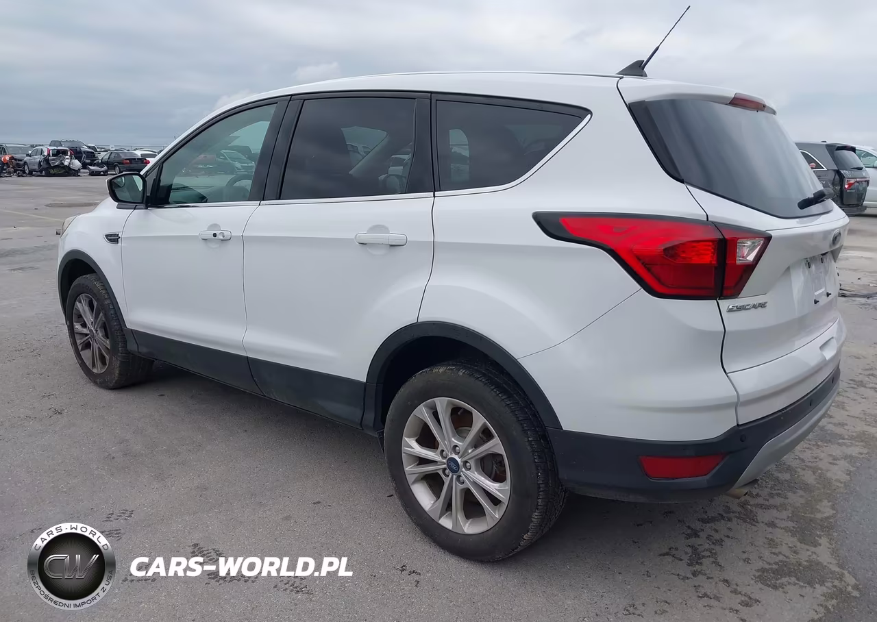 2019 Ford Escape Se VIN:1FMCU9GD7KUA81438 - 3