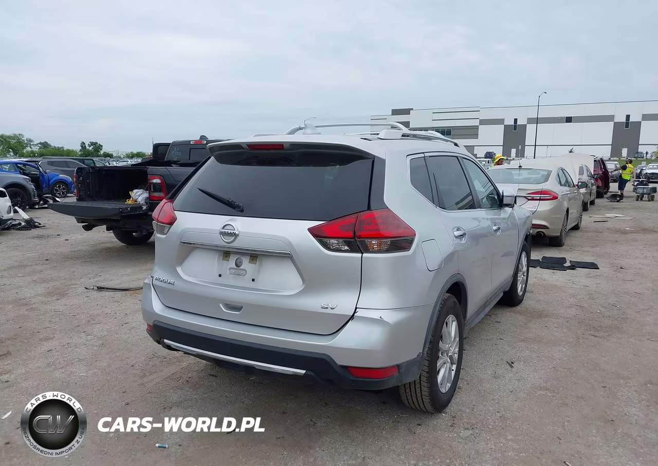 2018 Nissan Rogue Sv VIN:KNMAT2MTXJP546003 - 4