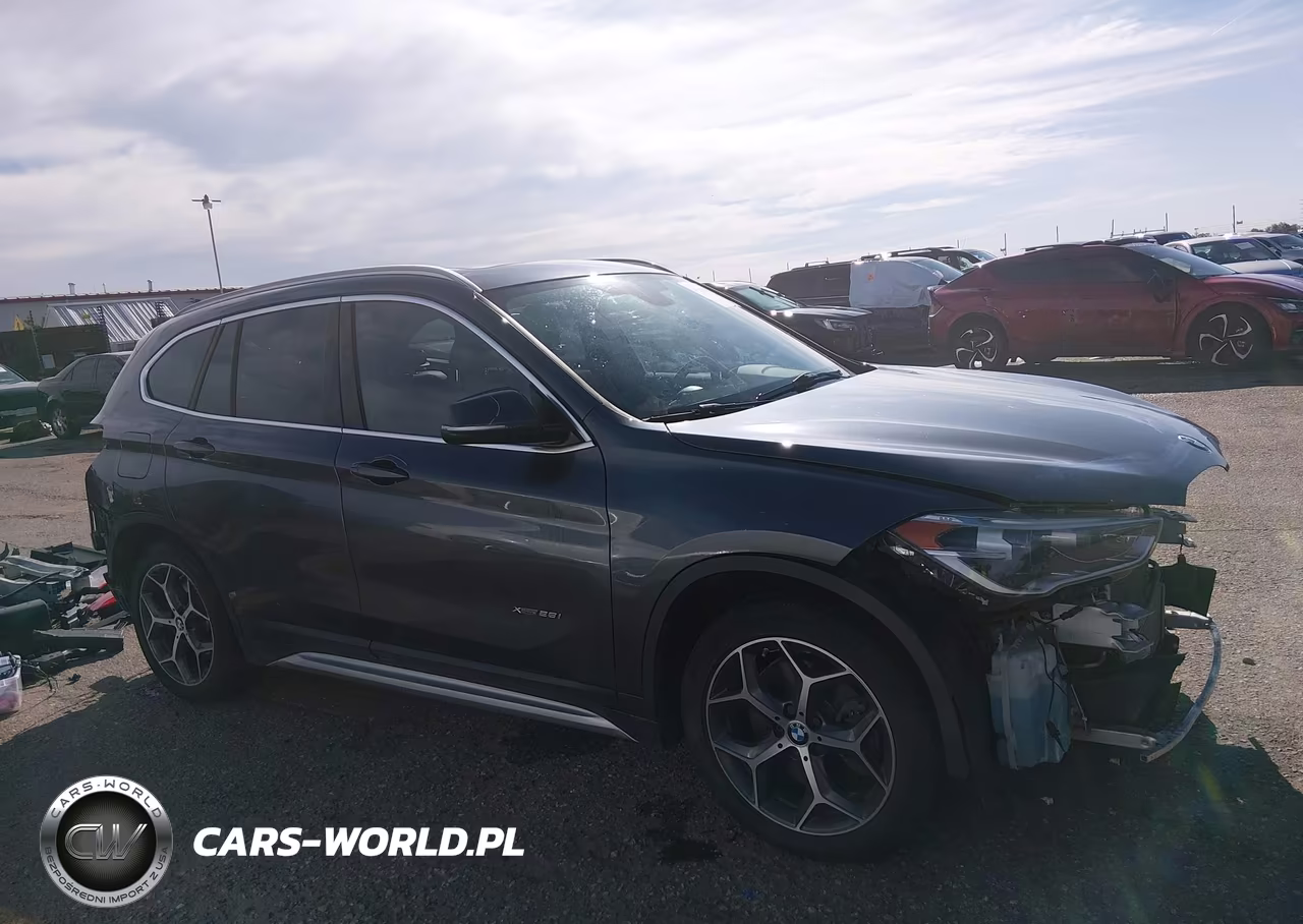 2017 BMW X1 xDrive28I VIN:WBXHT3C35H5F73045 - 14