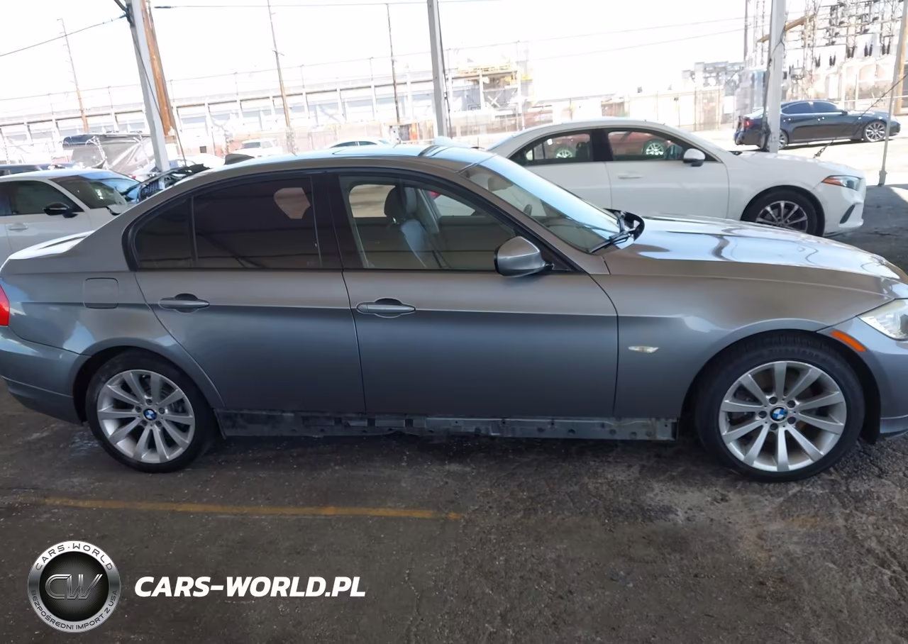 2011 BMW 328I VIN:WBAPH5C57BA443834 - 13