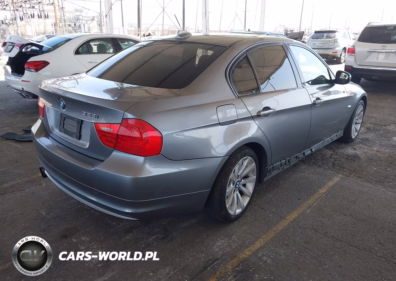 2011 BMW 328I VIN:WBAPH5C57BA443834 - 4
