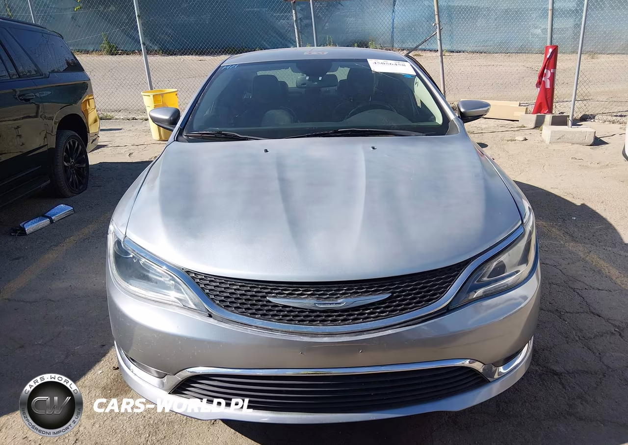 2015 Chrysler 200 C VIN:1C3CCCCB9FN720612 - 11