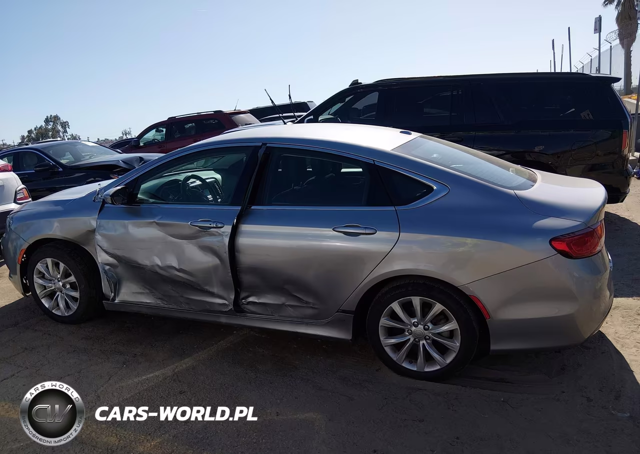 2015 Chrysler 200 C VIN:1C3CCCCB9FN720612 - 13