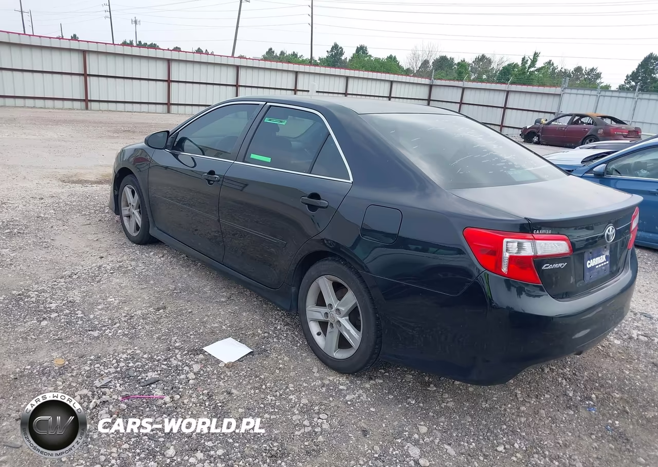 2014 Toyota Camry Se VIN:4T1BF1FKXEU319214 - 3