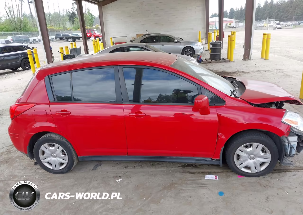 2010 Nissan Versa 1.8S VIN:3N1BC1CP3AL375502 - 14