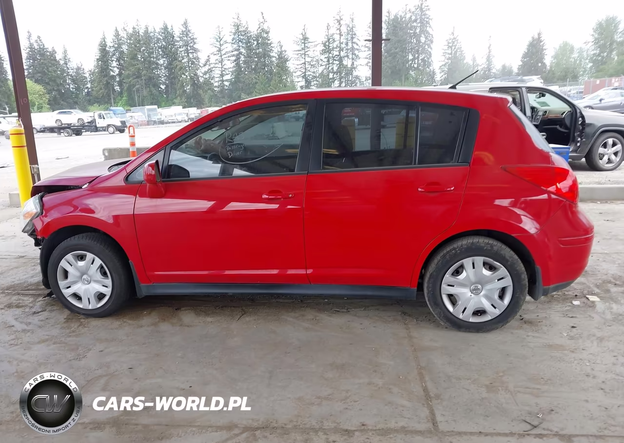 2010 Nissan Versa 1.8S VIN:3N1BC1CP3AL375502 - 15