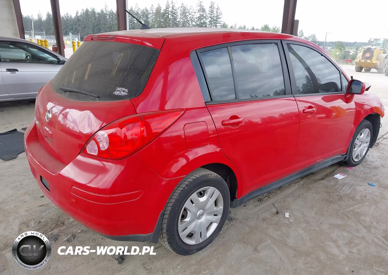 2010 Nissan Versa 1.8S VIN:3N1BC1CP3AL375502 - 4
