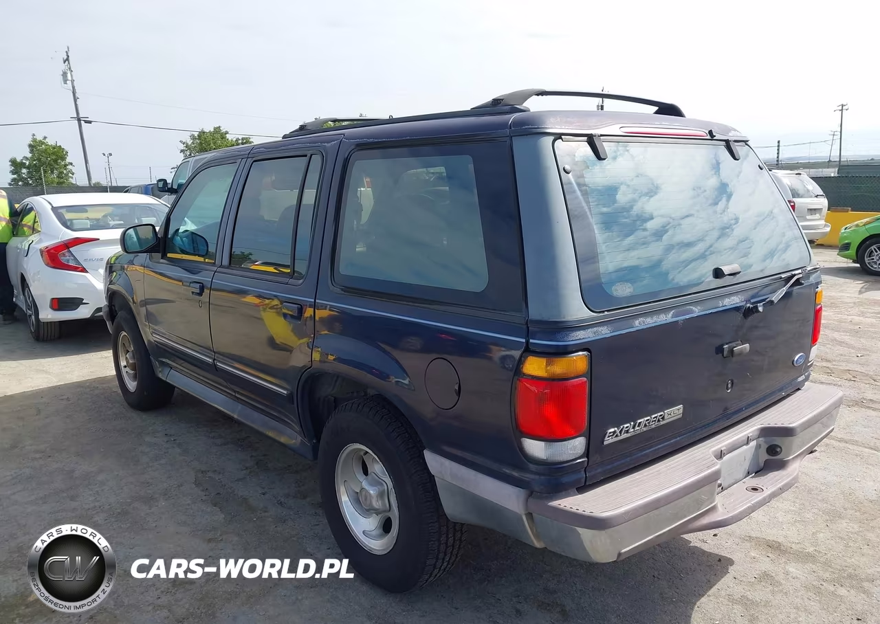 1996 Ford Explorer VIN:1FMDU34X5TUA47807 - 3